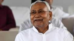 Bihar Politics : मुंगेर में चुनावी सभा को सीएम नीतीश ने किया संबोधित, कहा-2005 के पहले बिहार में नहीं था कानून का राज 