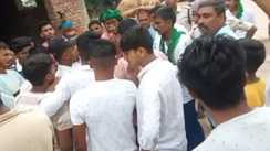 bihar assembly election  - वोट मांगने गांव में गए विधायक से ग्रामीणों ने मांगा पांच साल का हिसाब, बिना जवाब दिए लौटे वापस