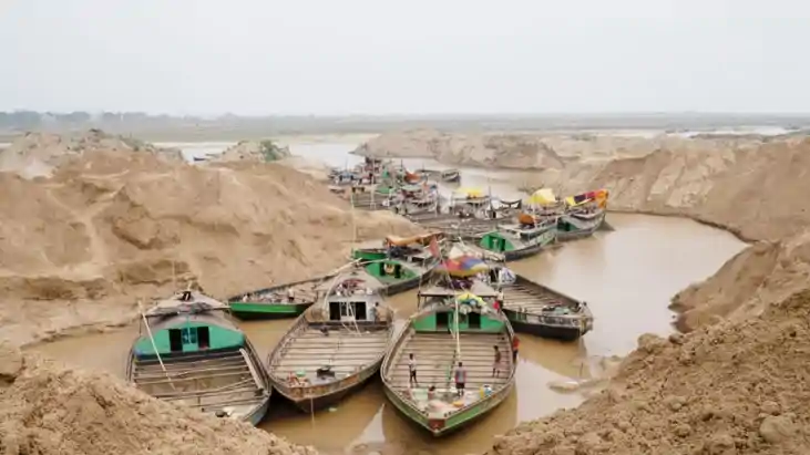 Bihar Sand Mafia: बिहार में बालू माफिया पर ED ने कसा शिकंजा,