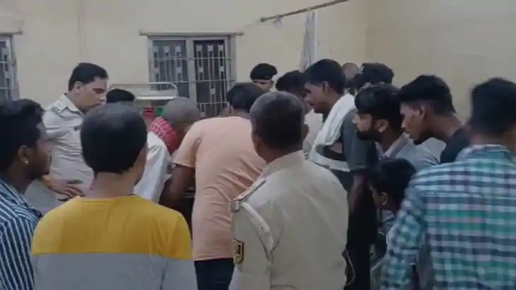 मेला देखने गए युवक की पीट पीट कर बेरहमी से हत्या, इलाके में 