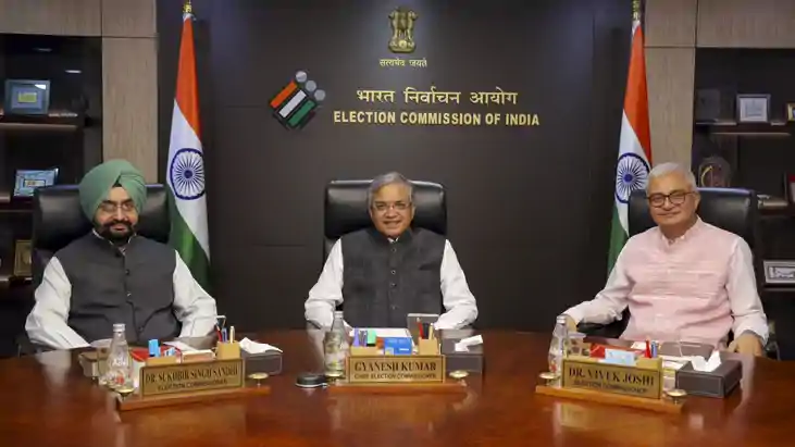 चुनाव आयोग ने बिहार चुनाव के लिए जारी की फाइनल वोटर लिस्ट, ज