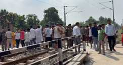अष्टमी  पर दुर्गा मंदिर में पूजा करने जा रही महिला श्रद्धालु के साथ हादसा, ट्रेन से कटकर हुई मौत