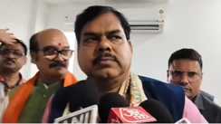 Bihar News : खगड़िया के सरकारी स्कूल में बड़ा हादसा, जर्जर सीढ़ी गिरने से मासूम की हुई मौत, शिक्षा मंत्री ने दिए सख्त कार्रवाई के आदेश