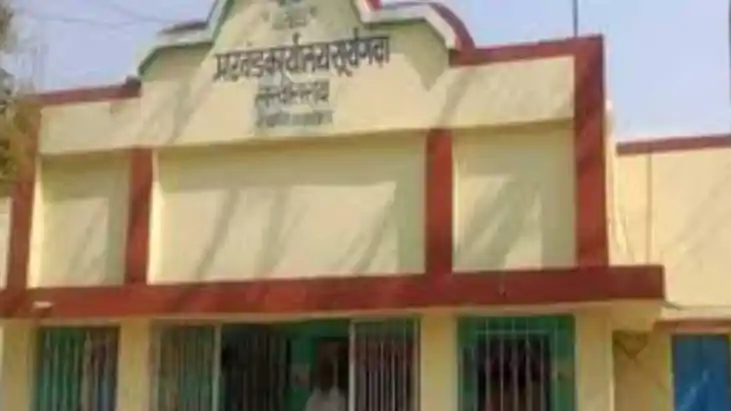 Lakhisarai BDO attacked in office Lakhisarai BDO attacked in office