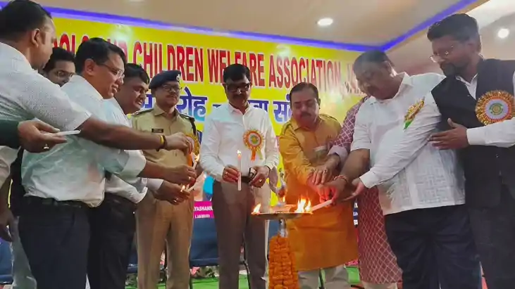 युवा संवाद सह प्रतिभा सम्मान समारोह में प्राइवेट स्कूल के छ युवा संवाद सह प्रतिभा सम्मान समारोह में प्राइवेट स्कूल के छ