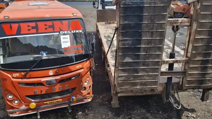 एनएच-27 पर दर्दनाक हादसा: बस और 10 चक्का ट्रेलर के बीच दबने 