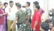 सेना के सम्मान कार्यक्रम में एक दूसरे का असम्मान करने लेगे कांग्रेस कार्यकर्ता, कुर्सी के लिए एक दूसरे से भिड़े, देखते  रह गए प्रदेश अध्यक्ष
