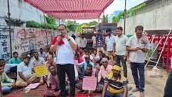 नगर निकाय कर्मियों की हड़ताल दूसरे दिन भी जारी: नगर परिषद में जड़ा ताला, सफाई व्यवस्था पूरी तरह ठप