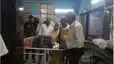बाल कटाने पहुंचे युवक पर नाई ने उस्तरे से किया हमला, हालत गंभीर