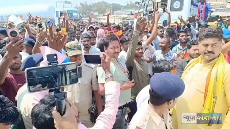 Bihar news - होमगार्ड भर्ती के लिए आए अभ्यर्थियों ने बुलडोजर
