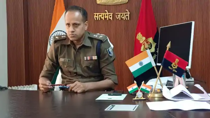 Bihar Police News : बिहार के इस जिले में काम में लापरवाही कर Bihar Police News : बिहार के इस जिले में काम में लापरवाही कर