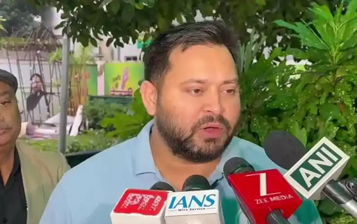 Bihar Election - जूनियर केजी वाला मेनिफेस्टो लेकर आए हैं, ते Bihar Election - जूनियर केजी वाला मेनिफेस्टो लेकर आए हैं, ते