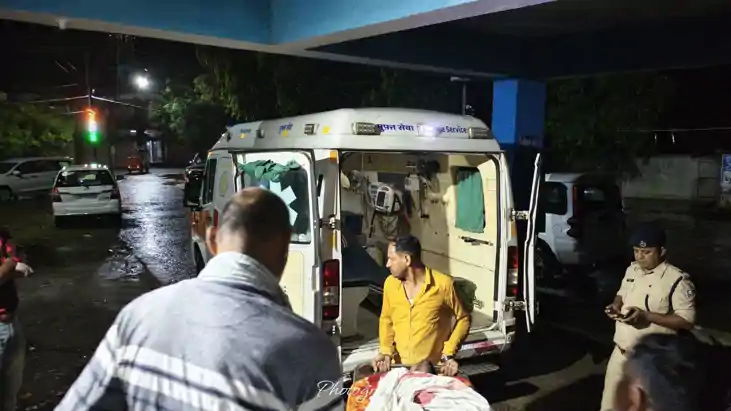 म्यूटेशन के लिए 10 हजार रिश्वत लेते डाटा इंट्री गिरफ्तार, नि म्यूटेशन के लिए 10 हजार रिश्वत लेते डाटा इंट्री गिरफ्तार, नि