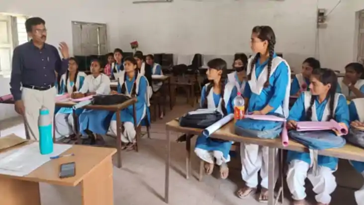 BIHAR TEACHER TRANSFER 1.90 लाख शिक्षकों के ट्रांसफर को लेकर BIHAR TEACHER TRANSFER 1.90 लाख शिक्षकों के ट्रांसफर को लेकर