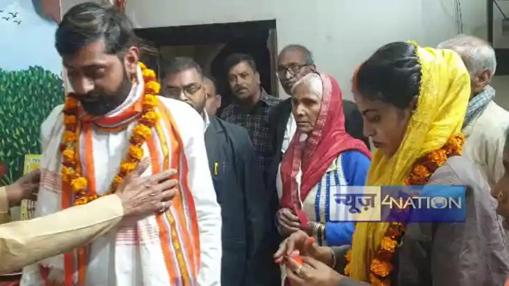 Bihar Siwan News: सिवान में प्रेमी जोड़े की अनोखी शादी!  हाथ