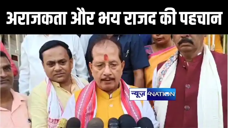 तेजस्वी यादव के राजद कार्यकर्ताओं को हरा गमछा नहीं लेने के न