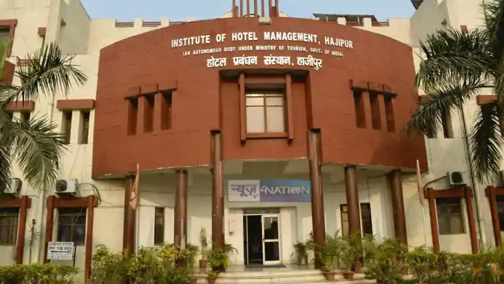 Career News : हॉस्पिटैलिटी मैनेजमेंट में रोज़गार की अपार संभ