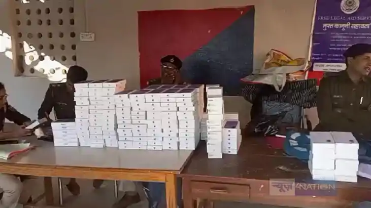 BIHAR CRIME - तस्करी कर लाई गई 271 आईफोन को पुलिस ने किया जब