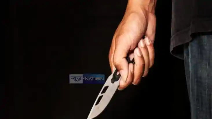Jharkhand News : पति ने पहले पत्नी पर किया धारदार हथियार से 