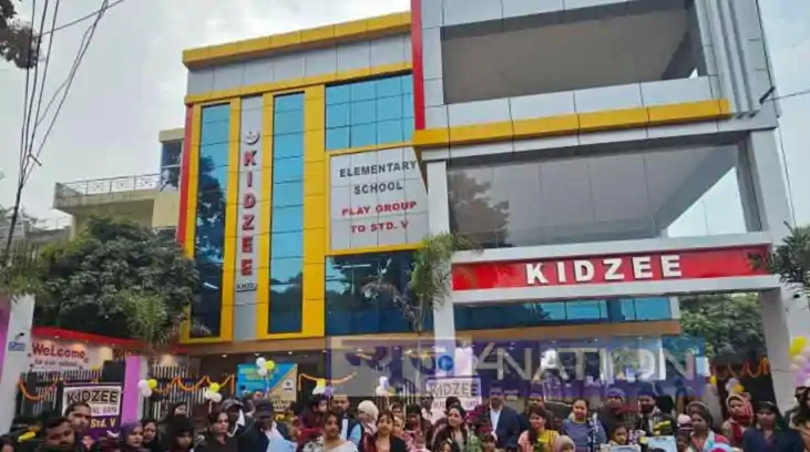 गया में किडजी स्कूल का उद्घाटन, बच्चों को प्लेग्रुप से कक्षा