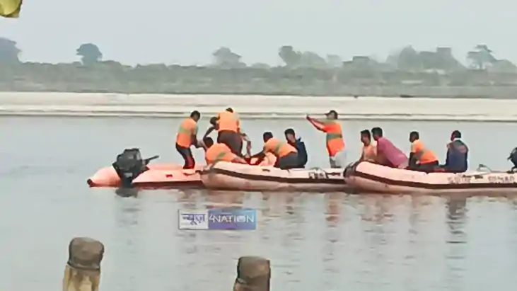 Bihar News : पटना में गंगा नदी में रील्स बनाने के दौरान डूबे Bihar News : पटना में गंगा नदी में रील्स बनाने के दौरान डूबे